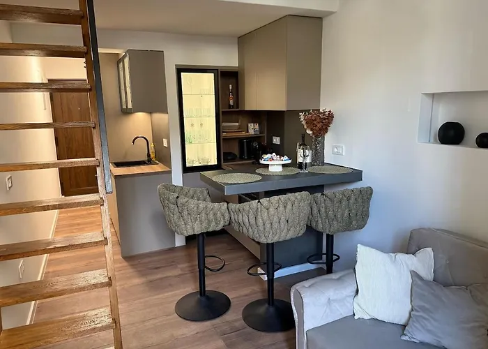 Castanea, Lovran, Opatija Riviera